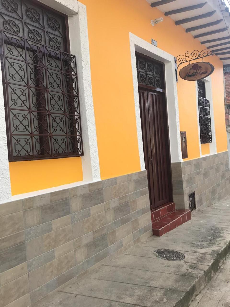 Hostal Rous ซานกิล ภายนอก รูปภาพ